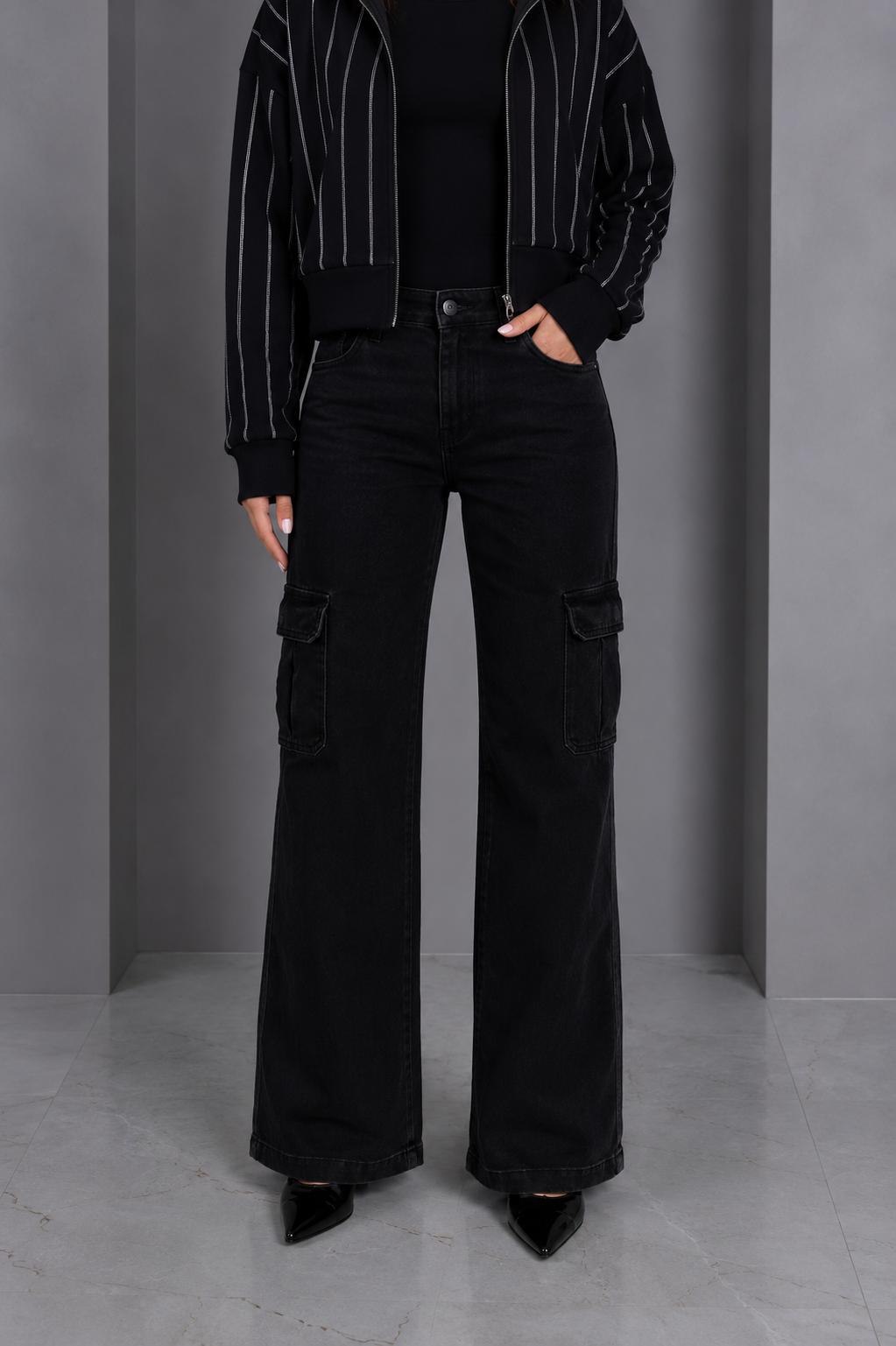 EMALI HIGH RISE WIDE LEG CARGO JEANS