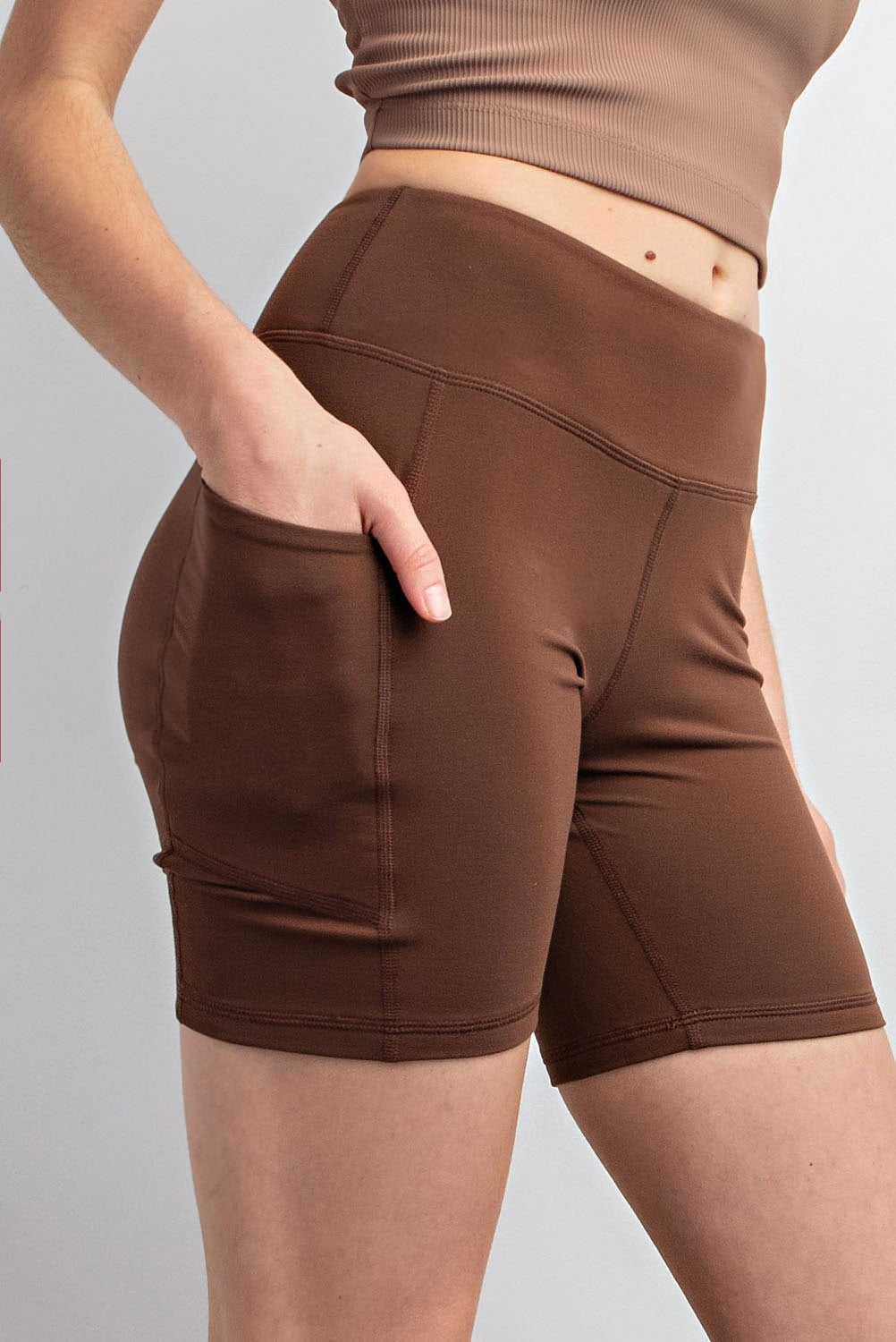 ALL THE THINGS BIKER SHORTS IN BROWN