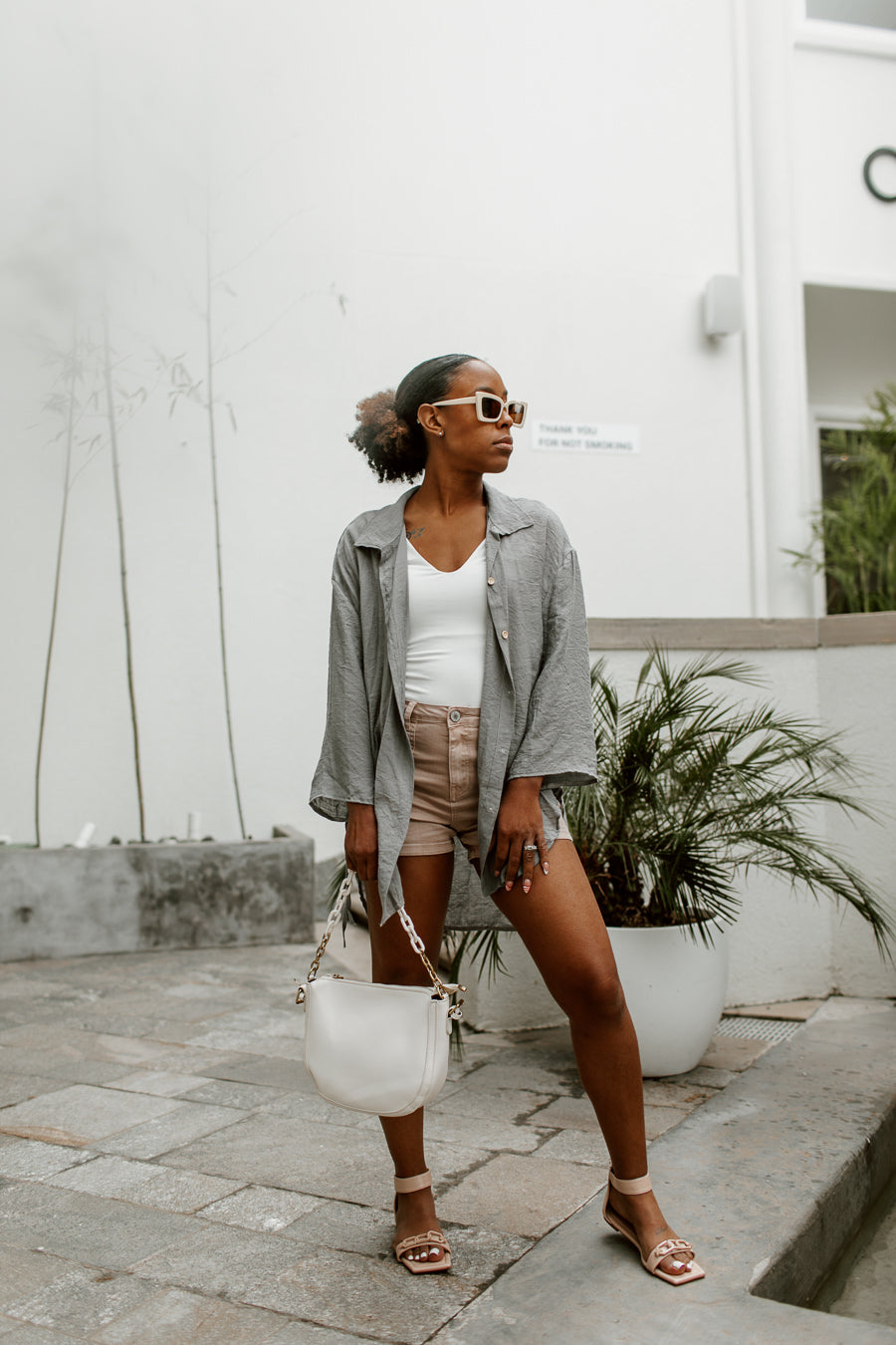 ZAHARA SHORT SLEEVE BLOUSE IN GREY