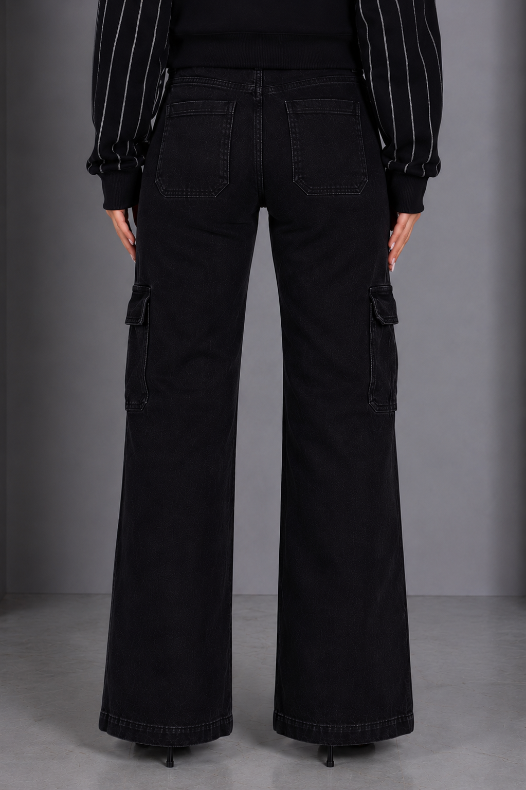 EMALI HIGH RISE WIDE LEG CARGO JEANS