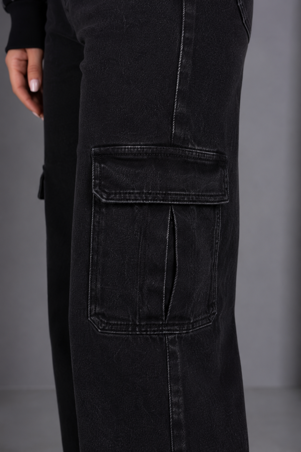 EMALI HIGH RISE WIDE LEG CARGO JEANS