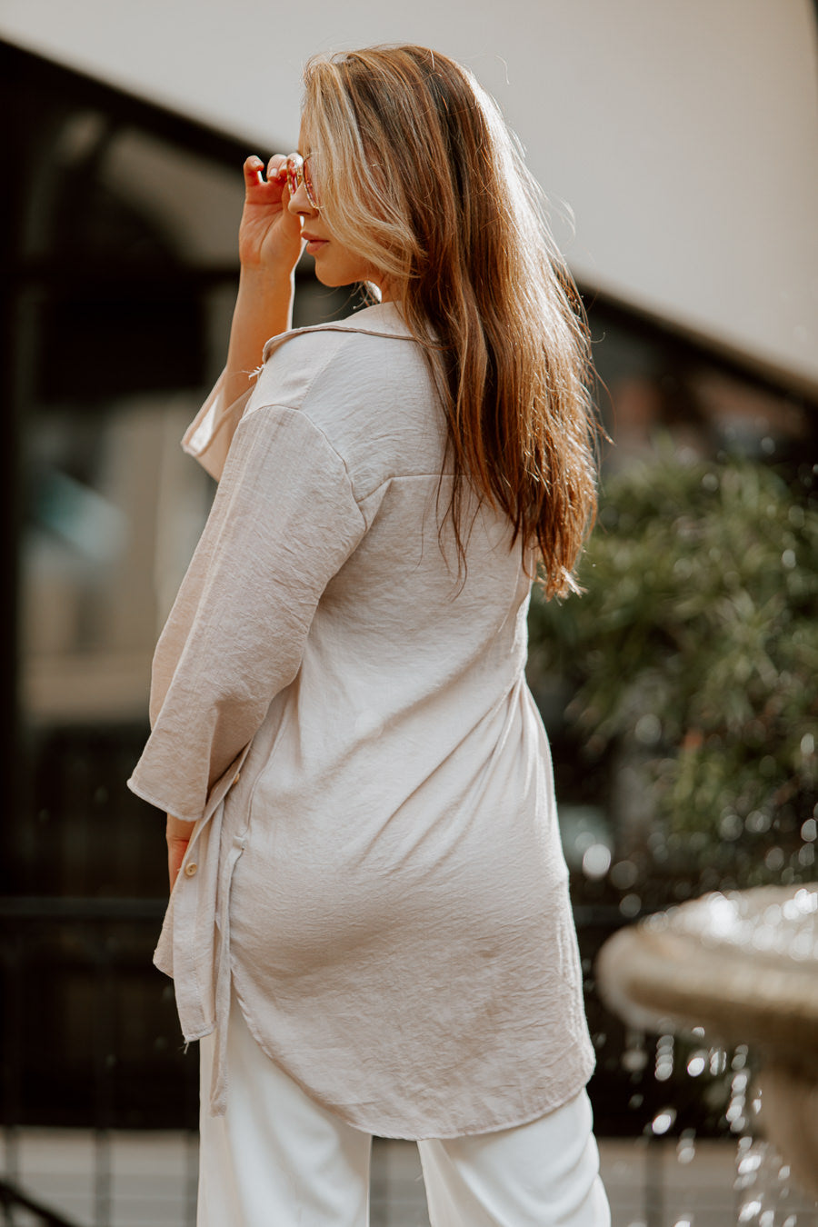 ZAHARA SHORT SLEEVE BLOUSE IN KHAKI